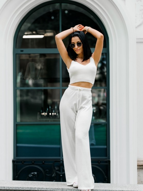 Штани жіночі - вільного крою - машинна в'язка - молоко 