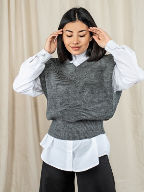 Жіноча жилетка - Півшерсть - «Лілі» - «Лiлi» - графiт 