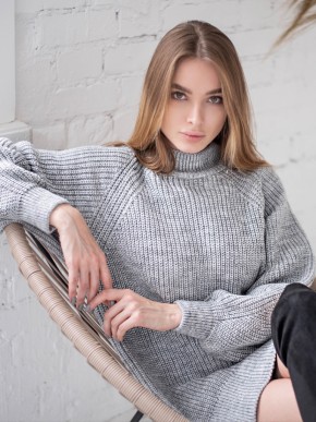 Жіноча туніка з високим горлом - Вовна - Акрил - "Мира" сірий